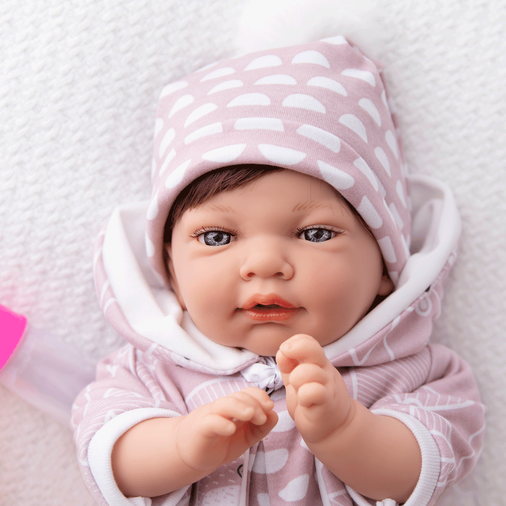 Muñeca "Inés" – Su Primera Bebé de Cuerpo Blandito (¡Incluye Biberones Mágicos
