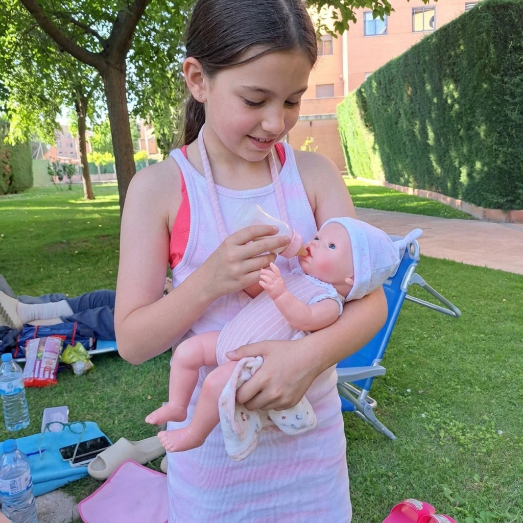 Bebé Reborn Silicona Juana (42 cm, 2,2 kg) – Efecto Recién Nacida sin Pelo con Ajuar y Manta Brillante ☁️