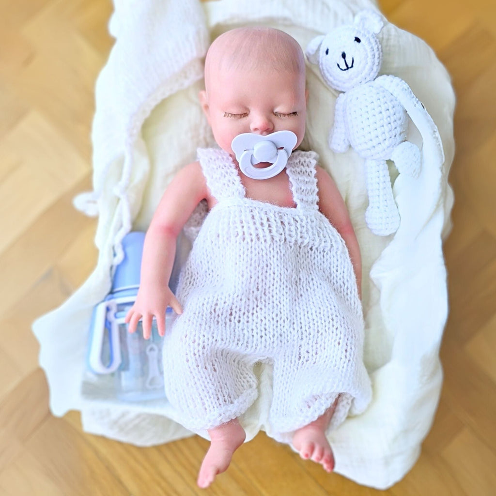 Bebé Reborn Silicona "Leo" (40 cm, 2,1 kg) – El Niño Dormilón Más Tierno y Realista